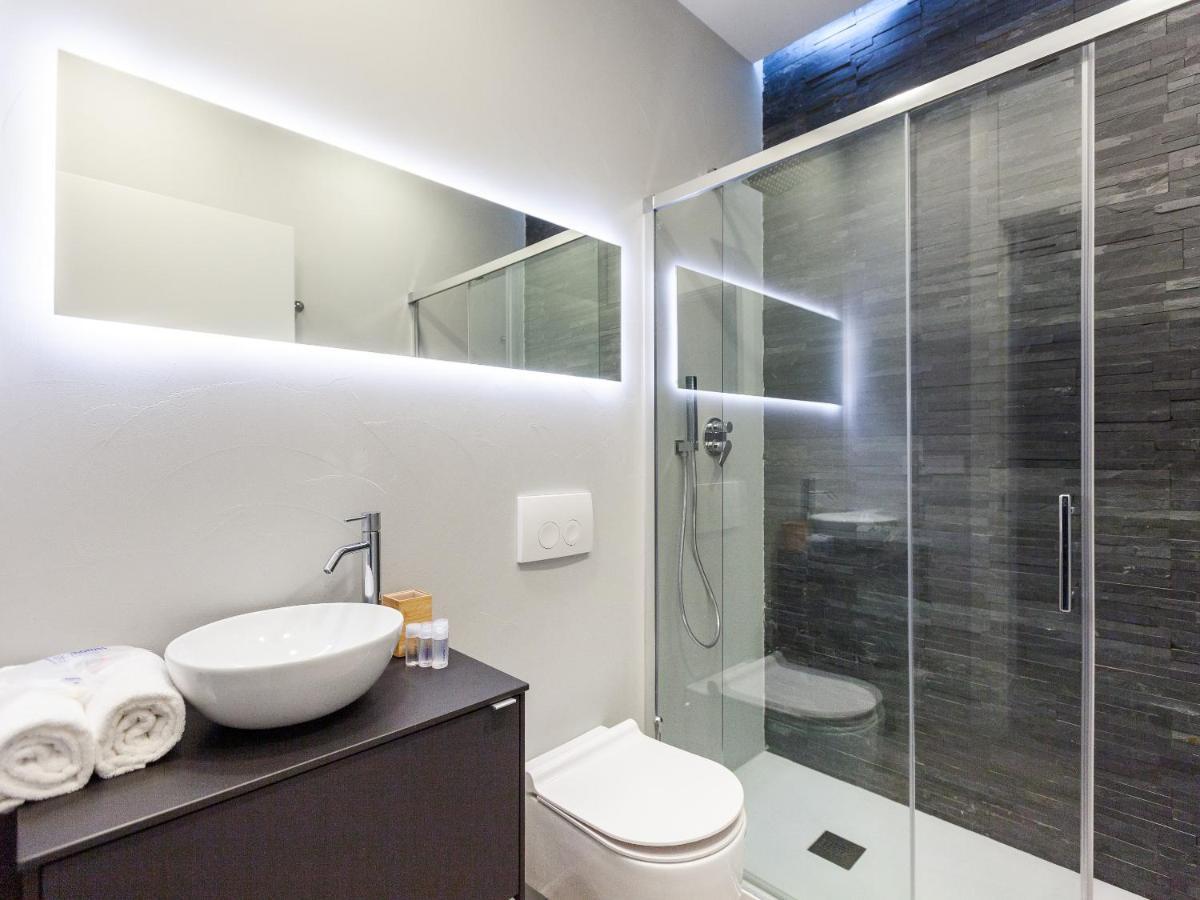 Easyhomes-City Centre Suites Milano Eksteriør billede