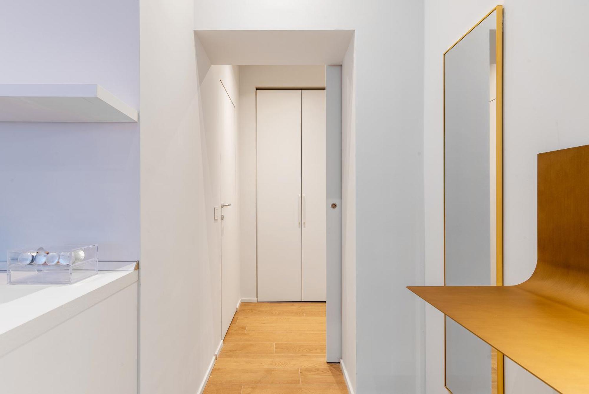 Easyhomes-City Centre Suites Milano Eksteriør billede