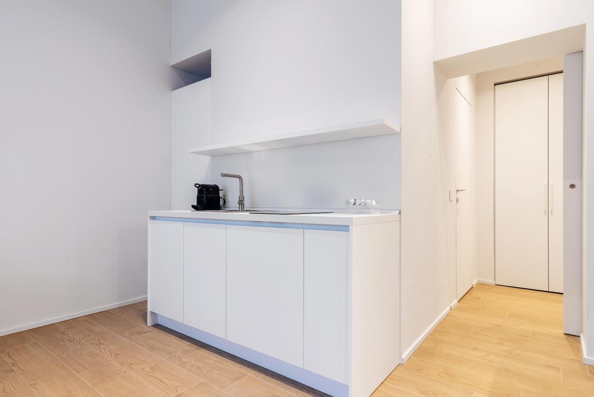 Easyhomes-City Centre Suites Milano Eksteriør billede