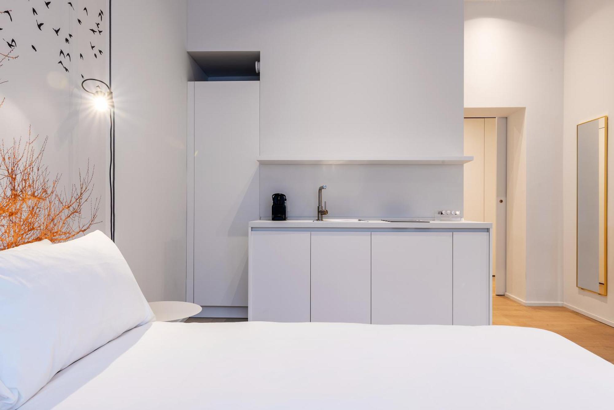 Easyhomes-City Centre Suites Milano Eksteriør billede